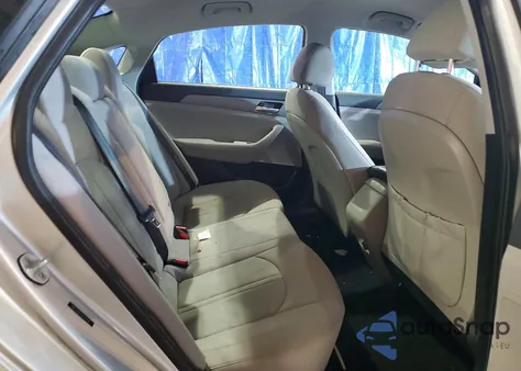 2018 Hyundai Sonata Se z USA, uszkodzony, nr VIN 5NPE24AF4JH722456